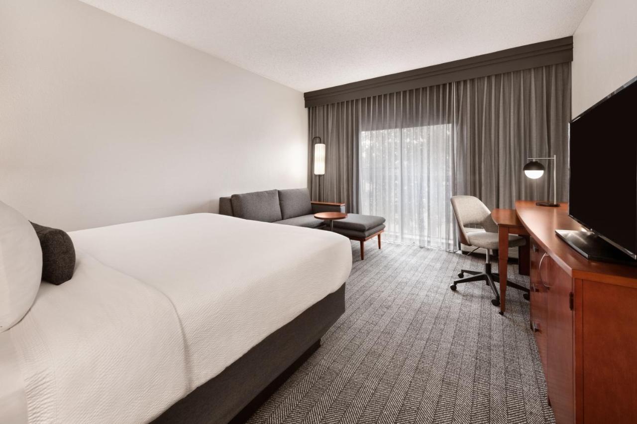 Courtyard By Marriott Memphis Airport Exterior foto