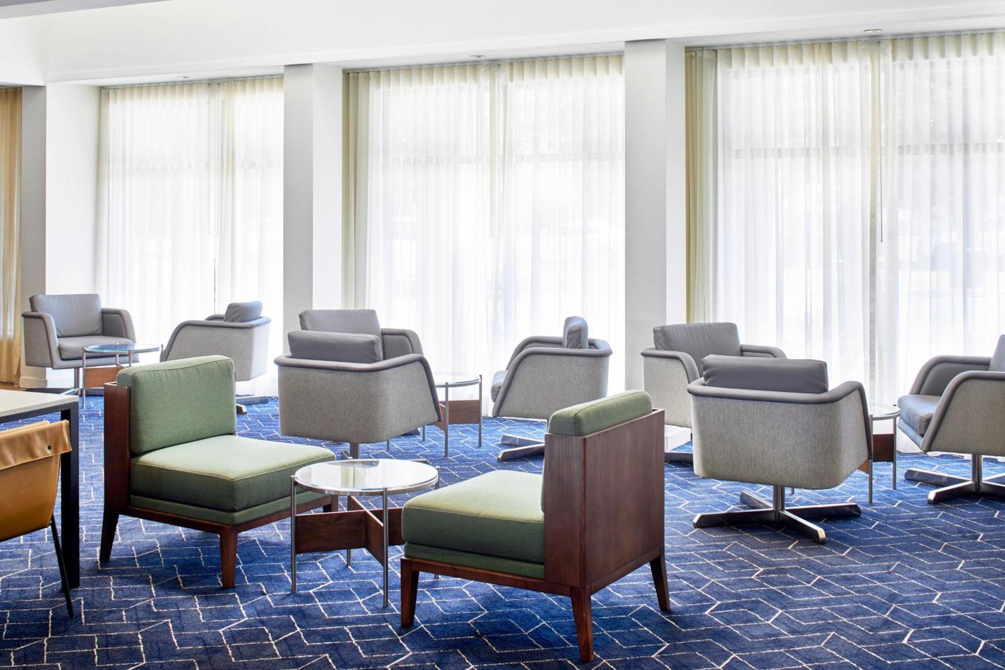 Courtyard By Marriott Memphis Airport Exterior foto