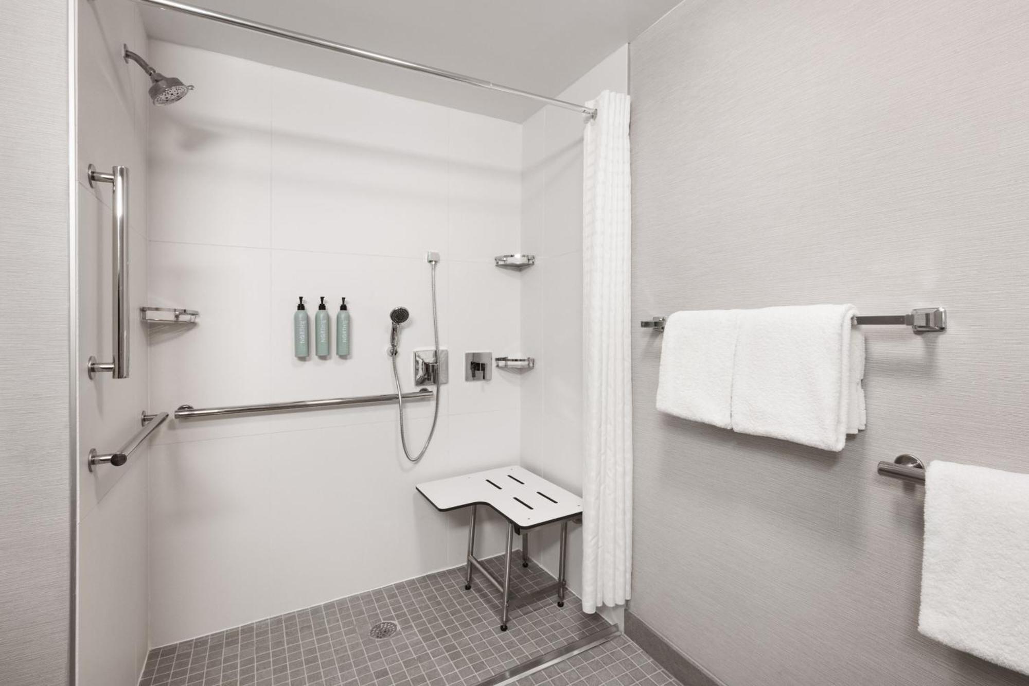 Courtyard By Marriott Memphis Airport Exterior foto