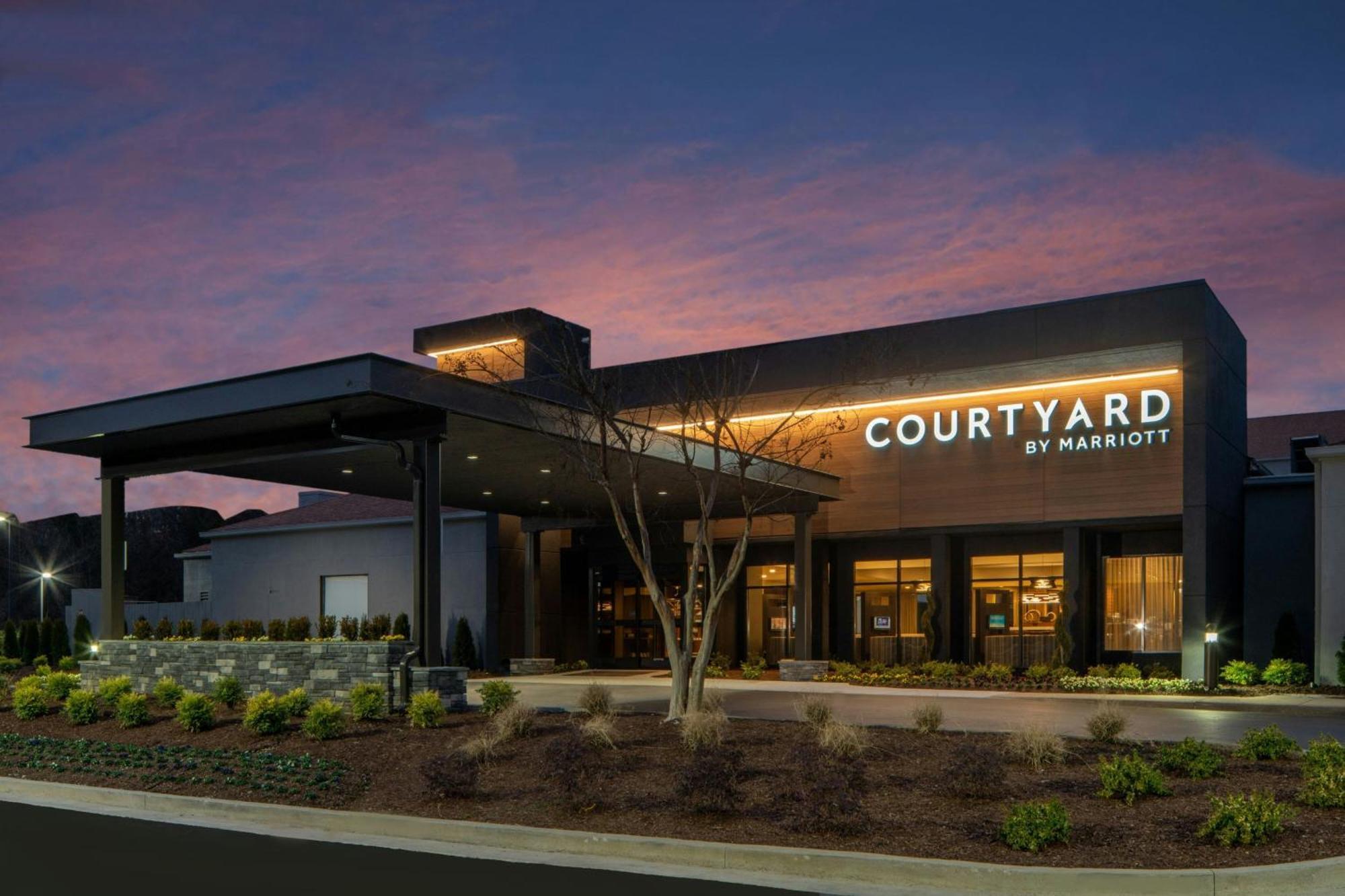 Courtyard By Marriott Memphis Airport Exterior foto