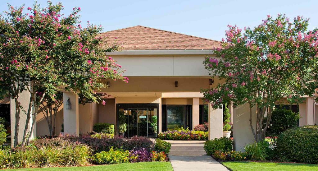Courtyard By Marriott Memphis Airport Exterior foto
